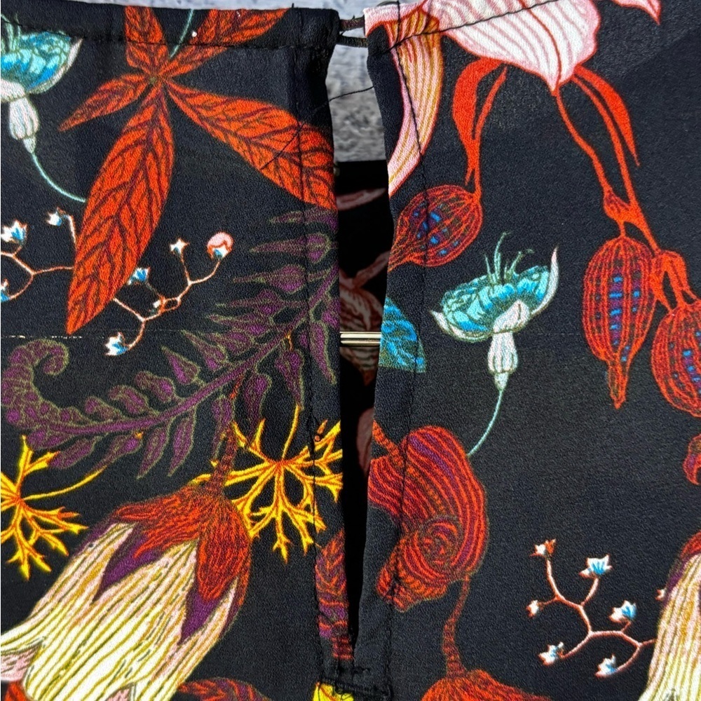 H&M Multicolor Leaf Pattern Top - Picture 6 of 6